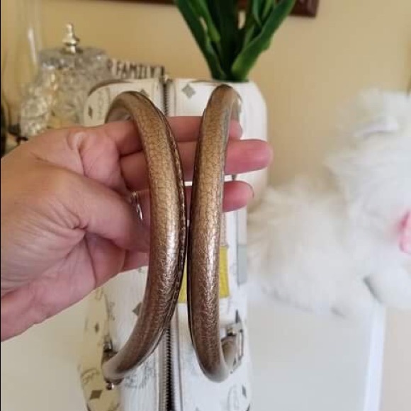 ❤️SOLD❤️MCM Purse - Picture 3 of 8